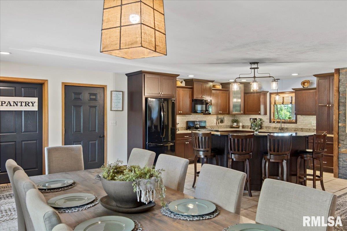 1615 Tozer Road Springfield, IL 62707 - Photo 6 of 93
