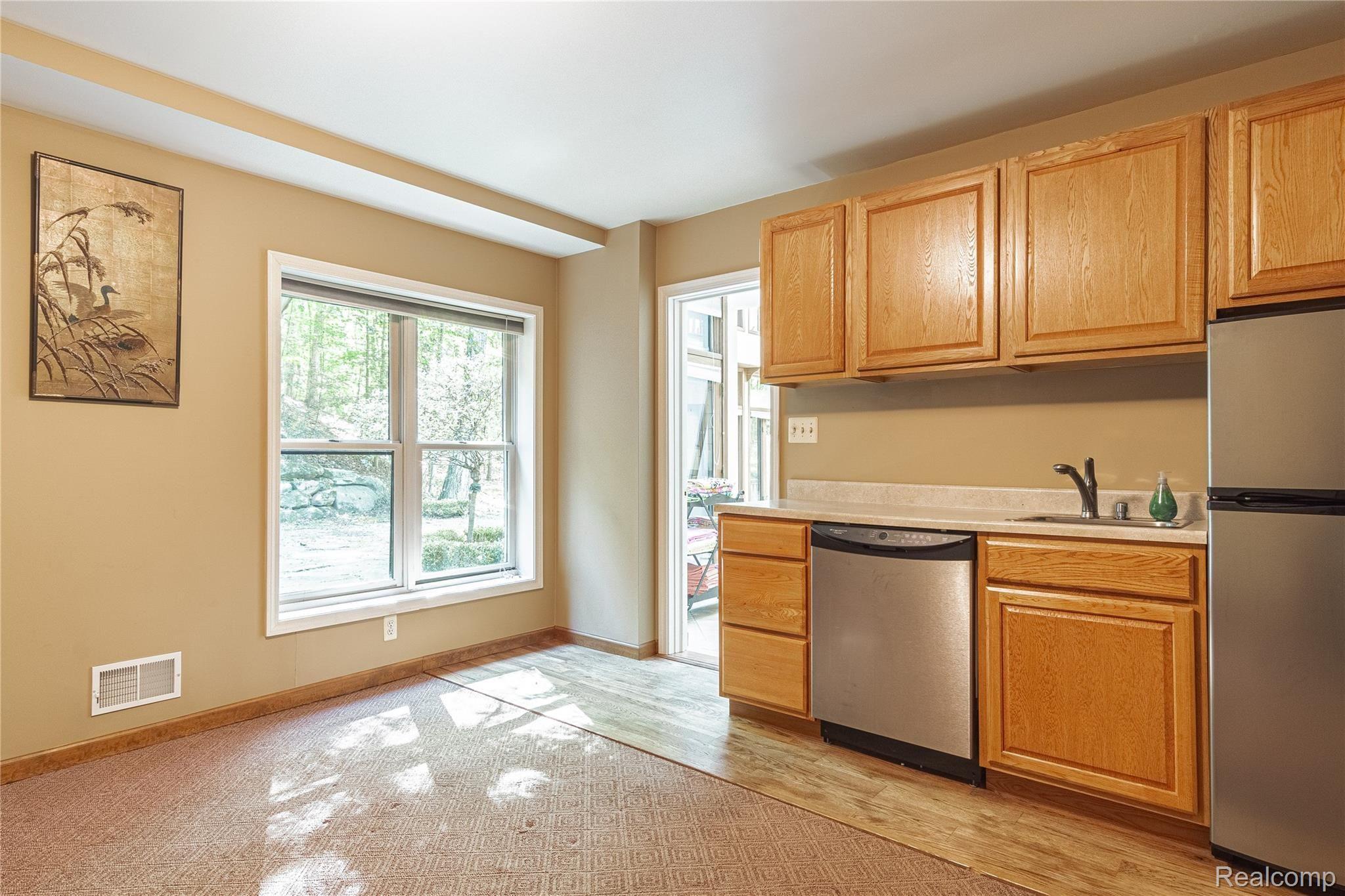 1200 Mead Road Rochester, MI 48306 - Photo 75 of 80 Spa room w/kitchenette