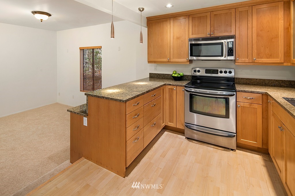 3217 East Madison Street Seattle, WA 98112 - Photo 5 of 20