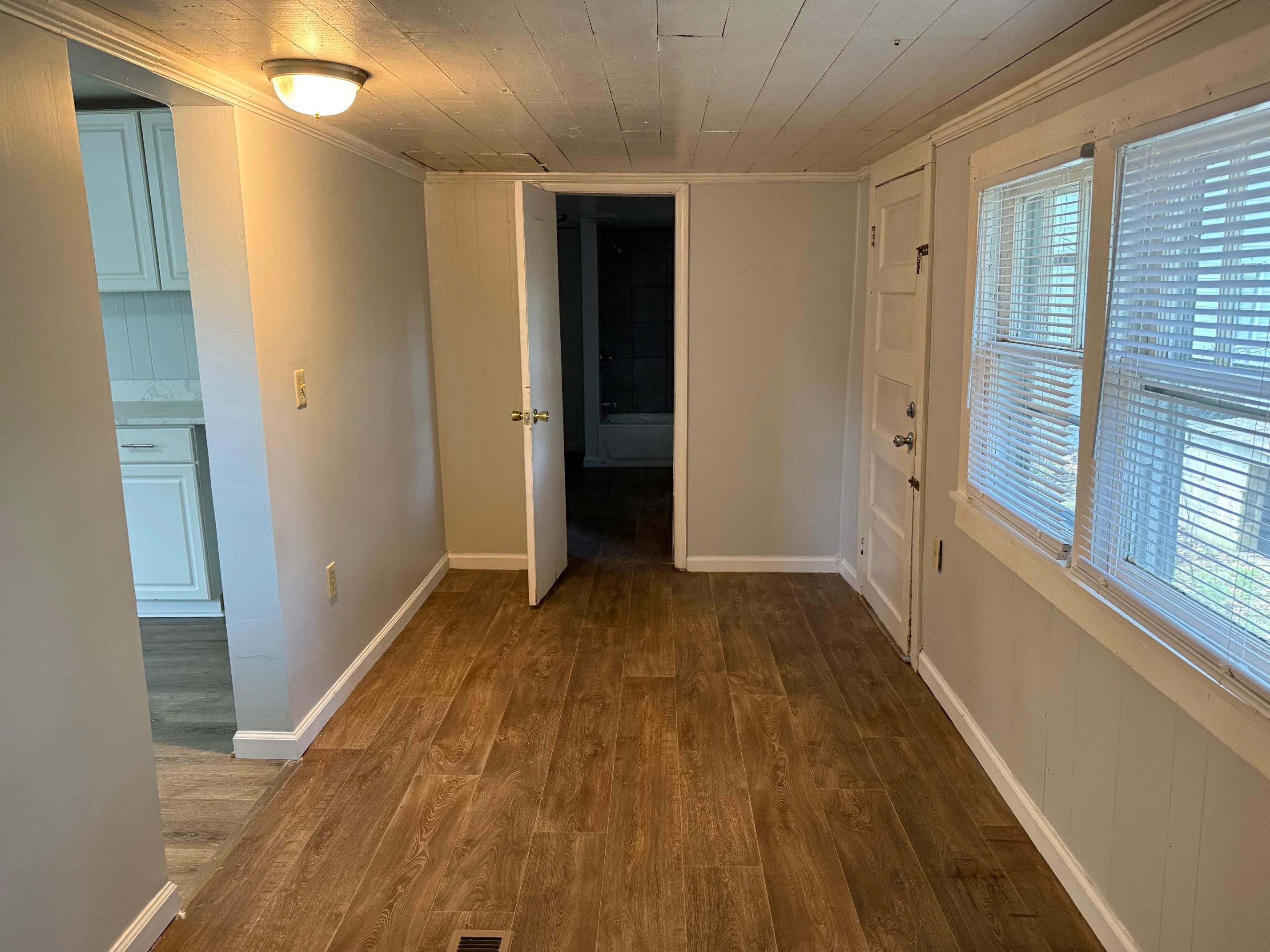 445 Country Club Road Savannah, TN 38372 - Photo 5 of 16 Gallery Image 5