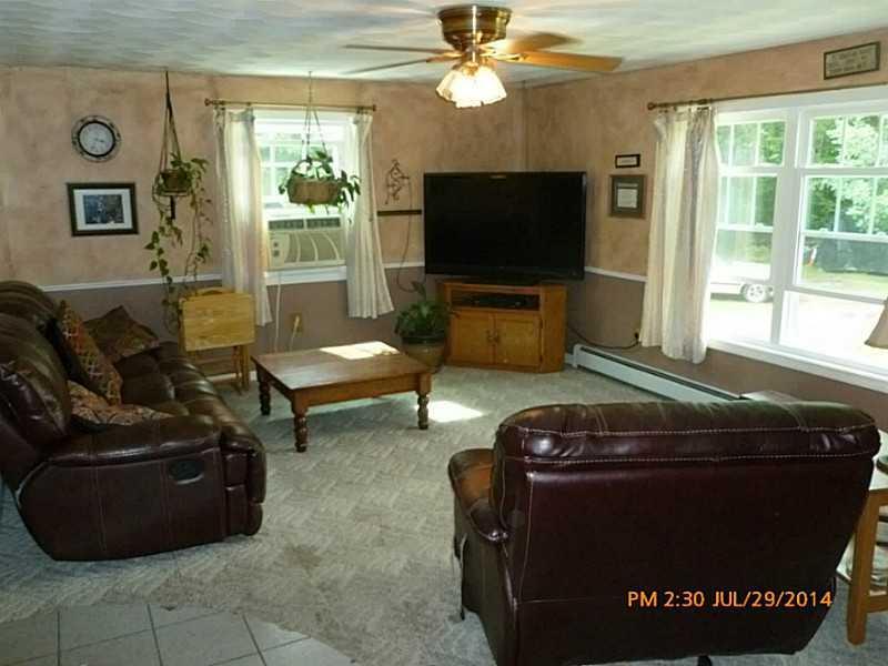 5 Arthur Drive Standish, ME 04085 - Photo 32 of 32 Living Room.