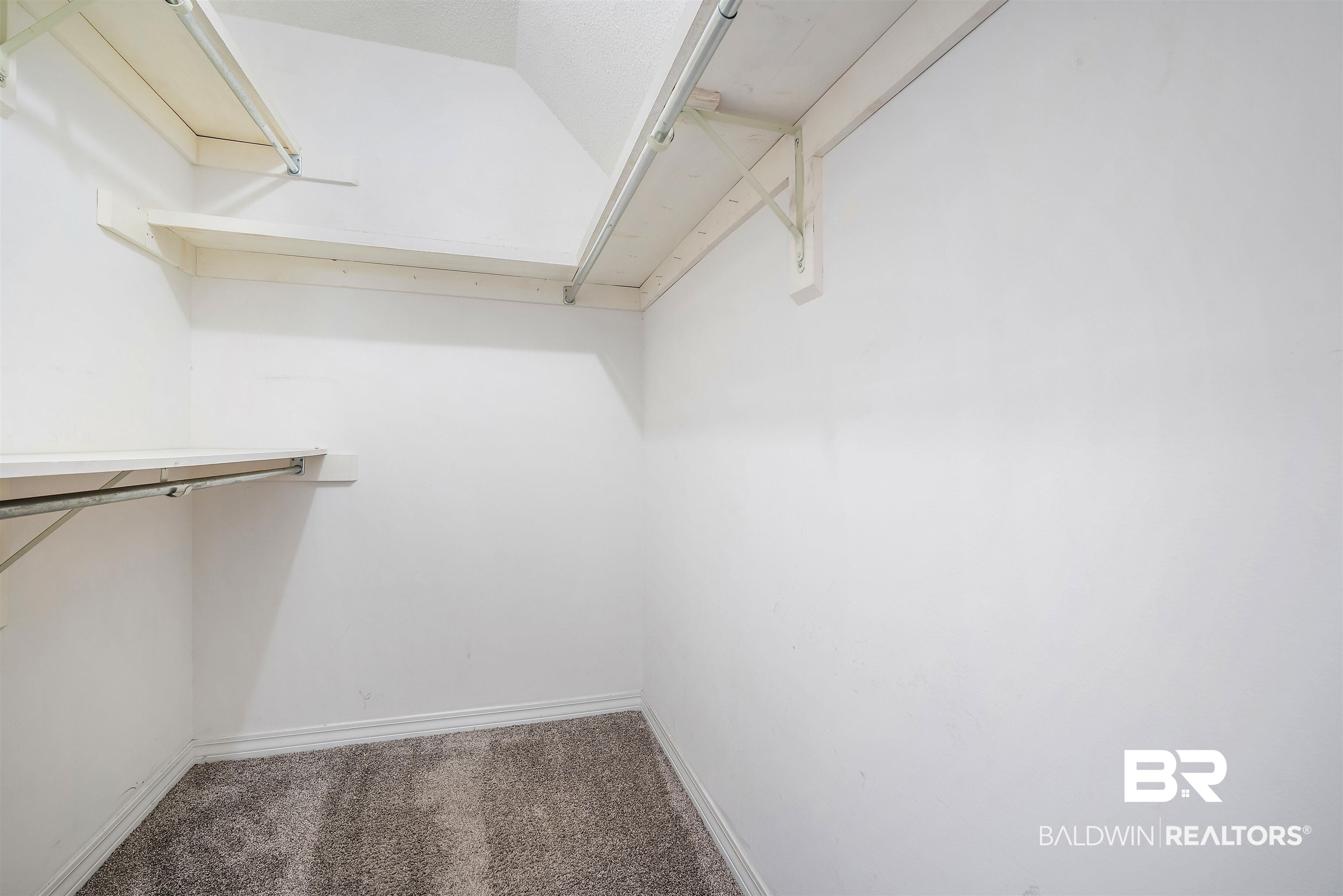 804 Wildwood Avenue Mobile, AL 36609 - Photo 20 of 30 Spacious closet with carpet