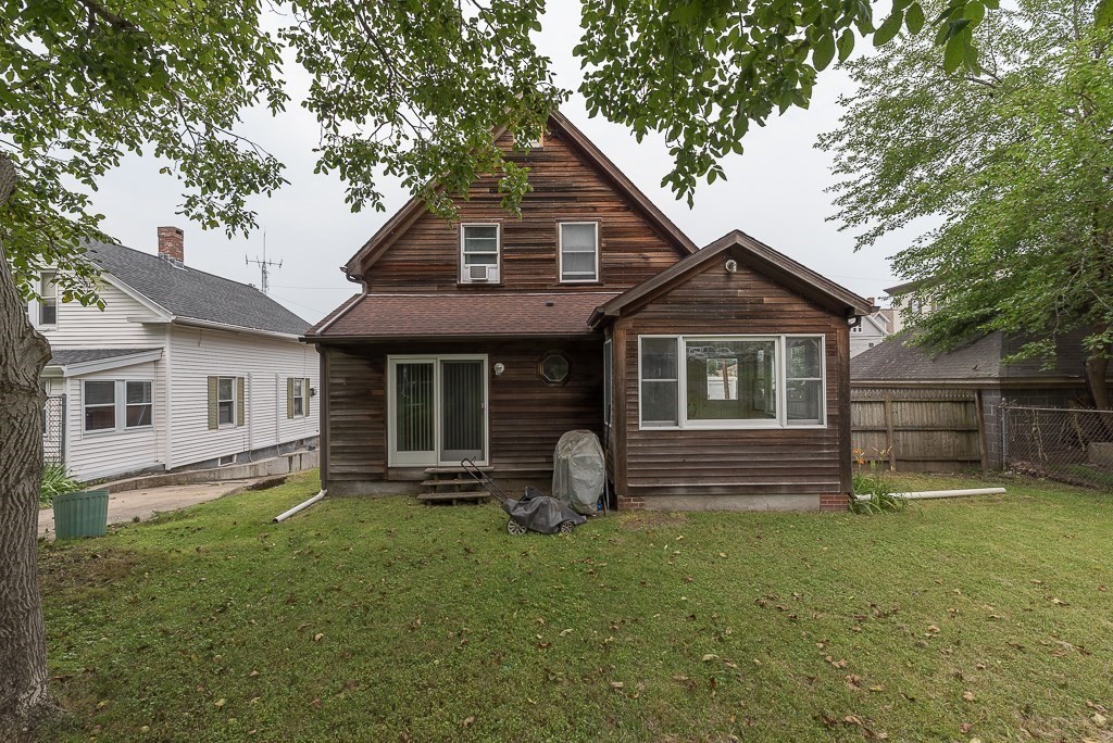 81 Pine Street Woonsocket, RI 02895 - Photo 5 of 32 Gallery Image 5