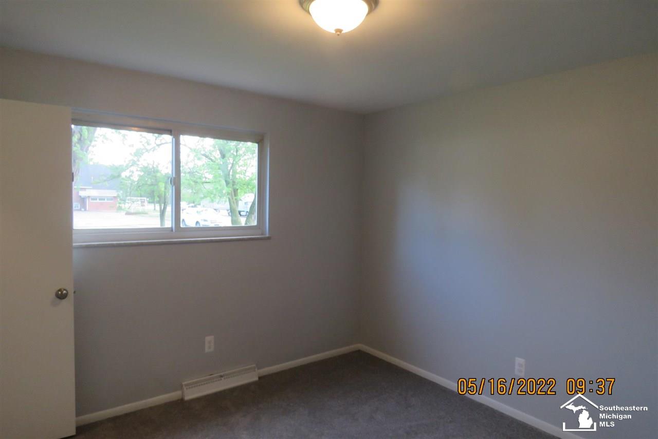 16456 Allen Road Taylor, MI 48180 - Photo 36 of 63