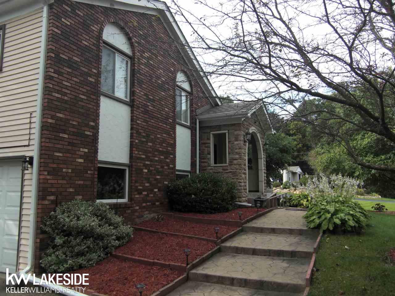 3214 Willet Avenue Rochester, MI 48309 - Photo 3 of 44 31330663-2.JPG