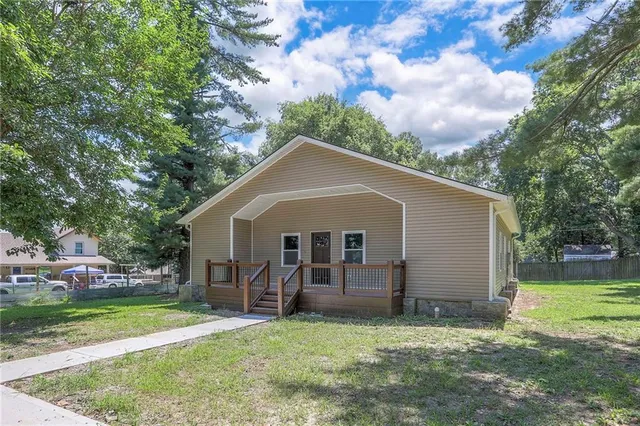 $259,950 | 735 East Devon Street, Independence, MO 64055