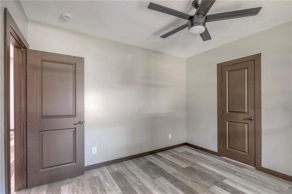 735 East Devon Street Independence, MO 64055 - Photo 26 of 36