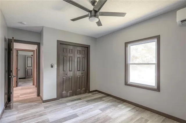 $259,950 | 735 East Devon Street, Independence, MO 64055