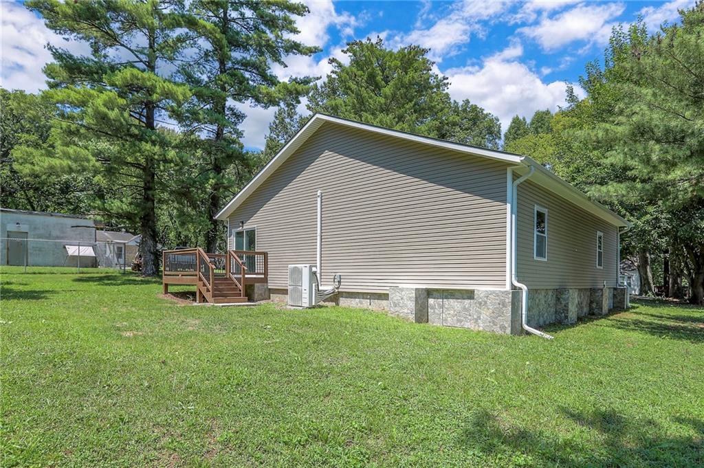 735 East Devon Street Independence, MO 64055 - Photo 33 of 36