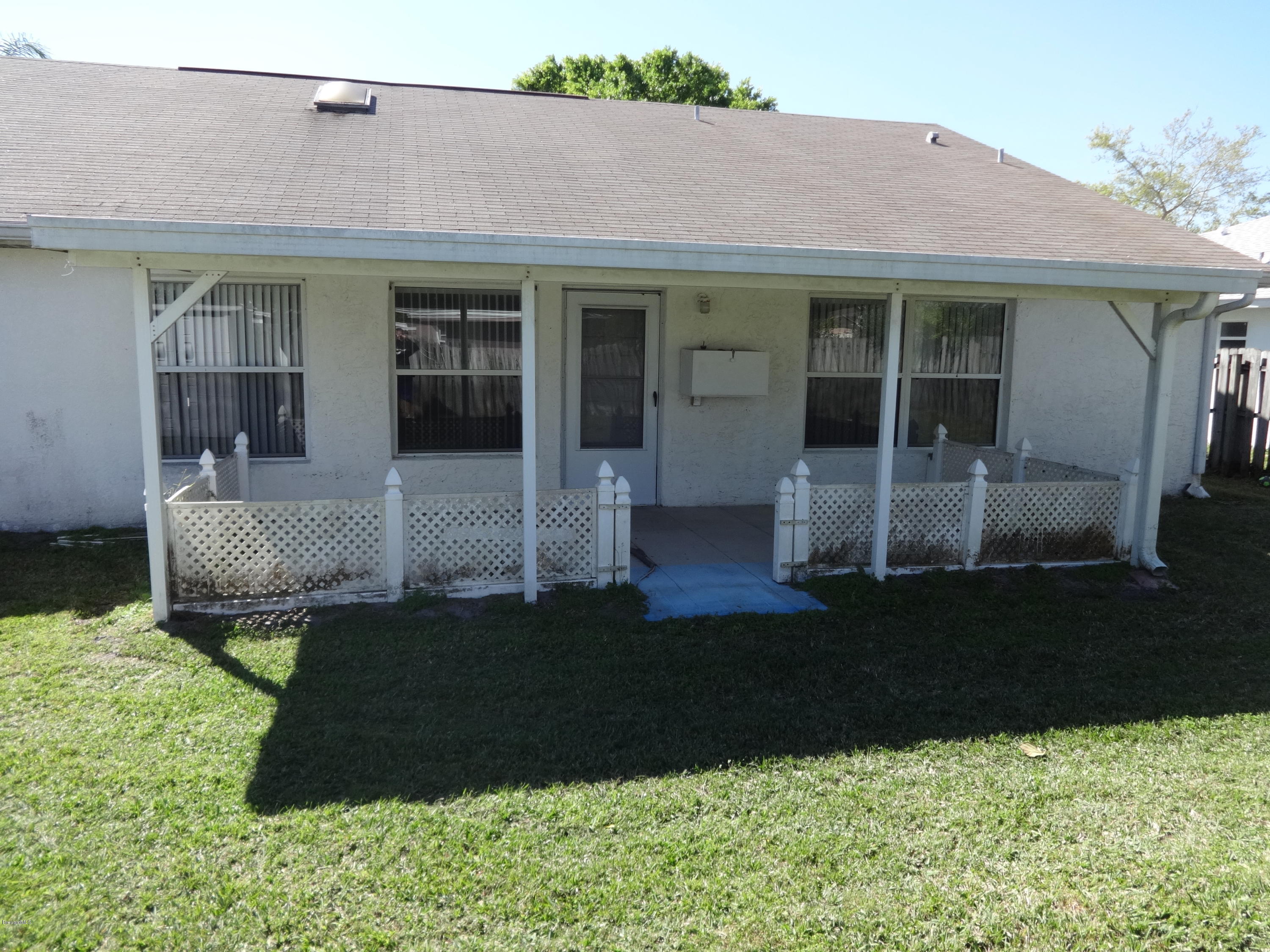 246 Crystal Lake Road Melbourne, FL 32901 - Photo 2 of 14 DSC00865