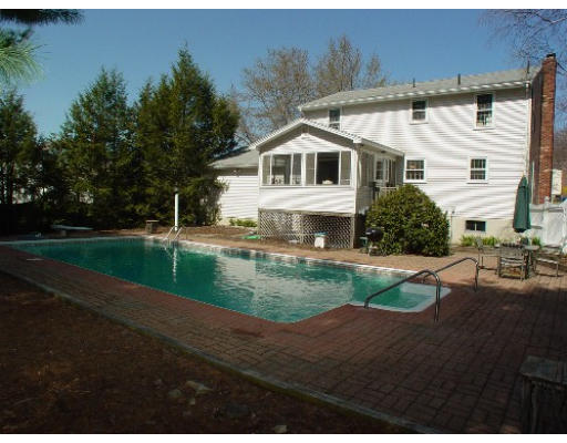 2 Snowberry Road Andover, MA 01810 - Photo 8 of 8