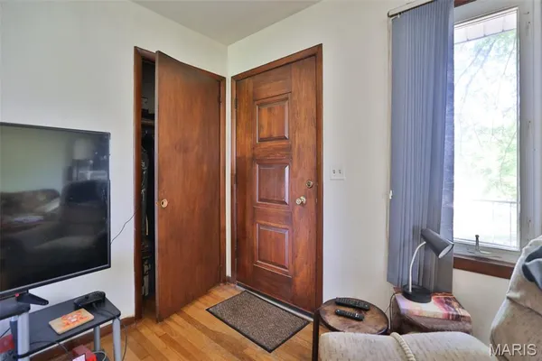$216,000 | 732 East Lake Drive, Edwardsville, IL 62025