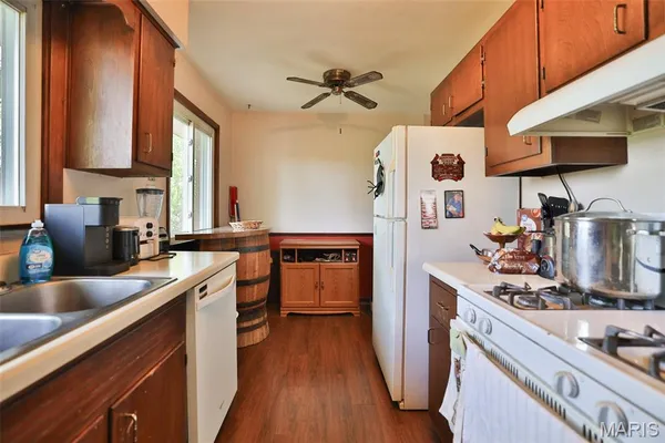 $216,000 | 732 East Lake Drive, Edwardsville, IL 62025