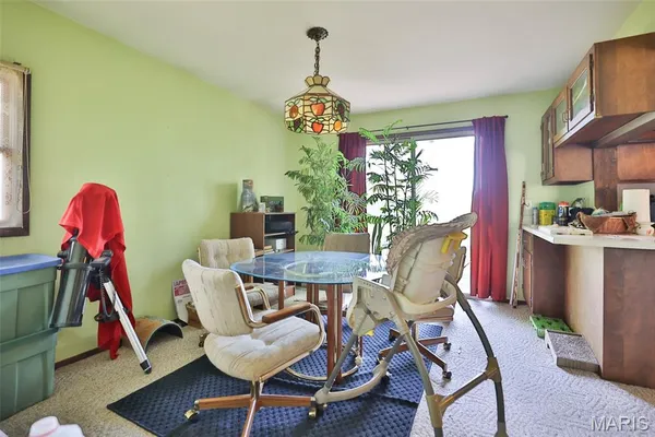 $216,000 | 732 East Lake Drive, Edwardsville, IL 62025