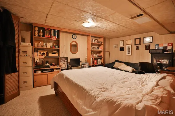 $216,000 | 732 East Lake Drive, Edwardsville, IL 62025
