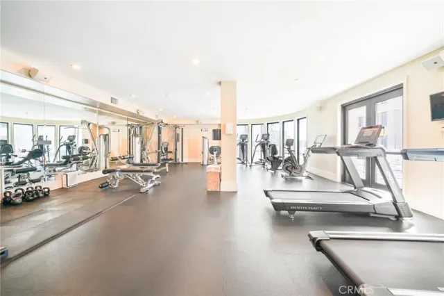 $6,000 | 603 Caruso Avenue, Glendale, CA 91210