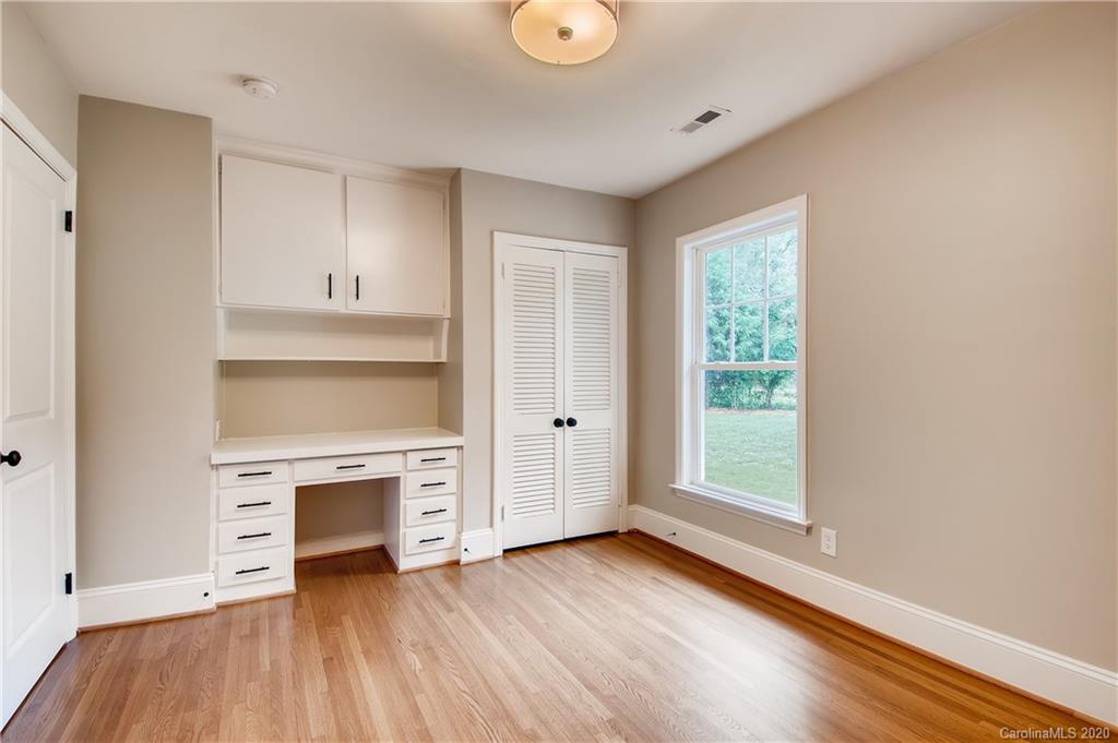 142 Renwick Road Charlotte, NC 28211 - Photo 16 of 28 Gallery Image 16