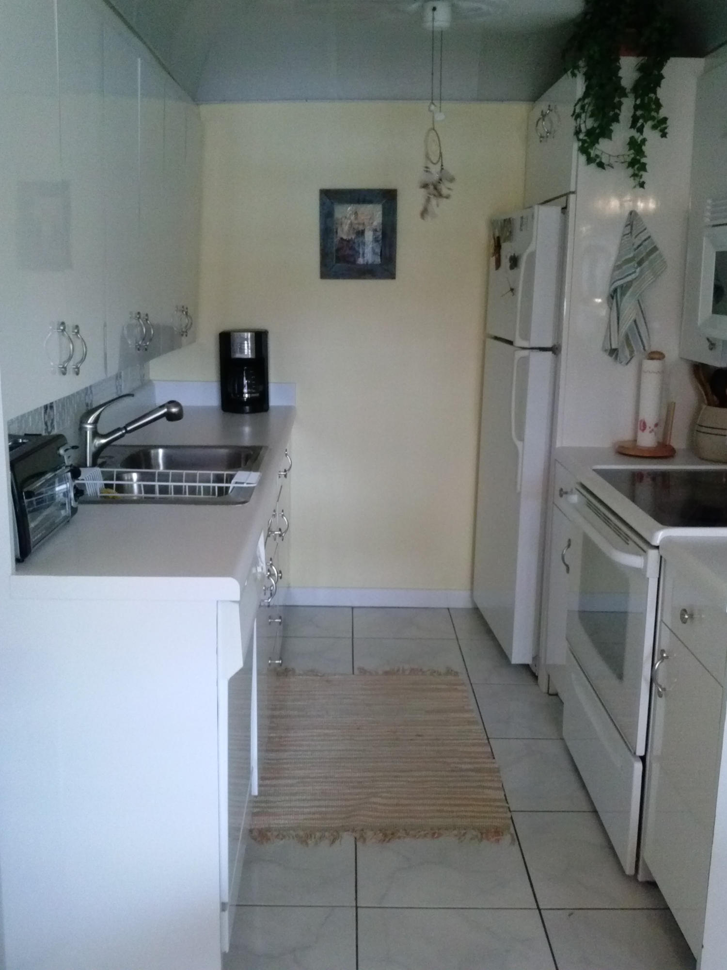1098 Cornwall East, Unit 1098 Boca Raton, FL 33434 - Photo 2 of 22 Kitchen