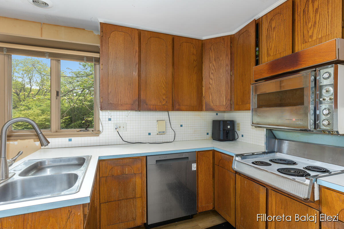 421 Sunview Avenue Portage, MI 49002 - Photo 15 of 40 IMG_1014