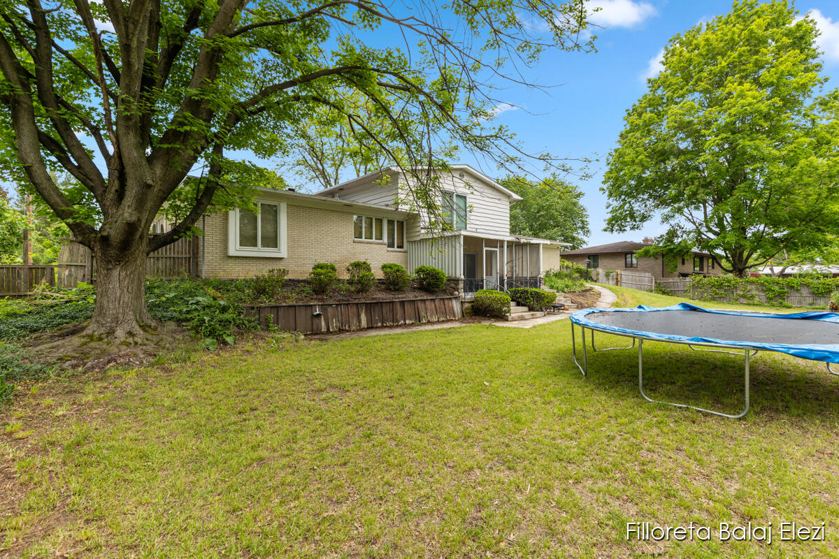 421 Sunview Avenue Portage, MI 49002 - Photo 37 of 40 IMG_1036