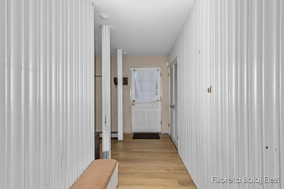 421 Sunview Avenue Portage, MI 49002 - Photo 5 of 40 IMG_1004