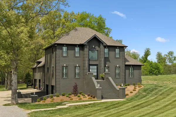$1,695,000 | 8838 Byrum Chapel Road, Portland, TN 37148