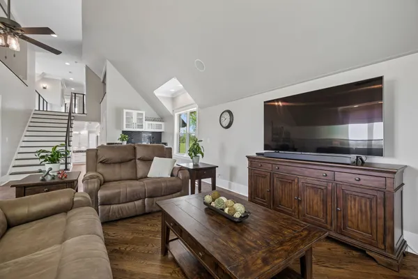 $1,695,000 | 8838 Byrum Chapel Road, Portland, TN 37148