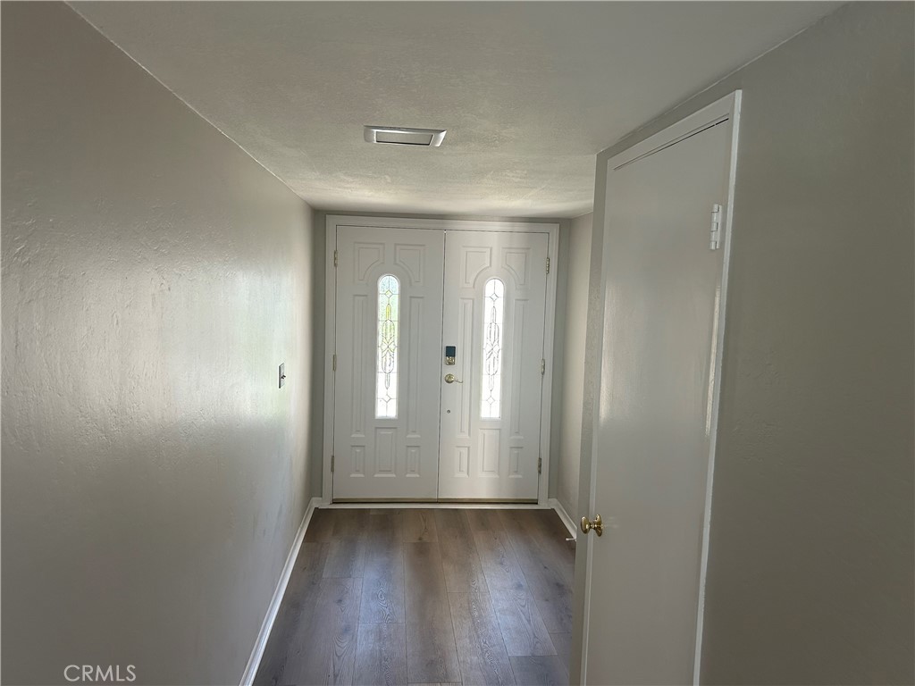 1037 Violet Circle Placentia, CA 92870 - Photo 10 of 20