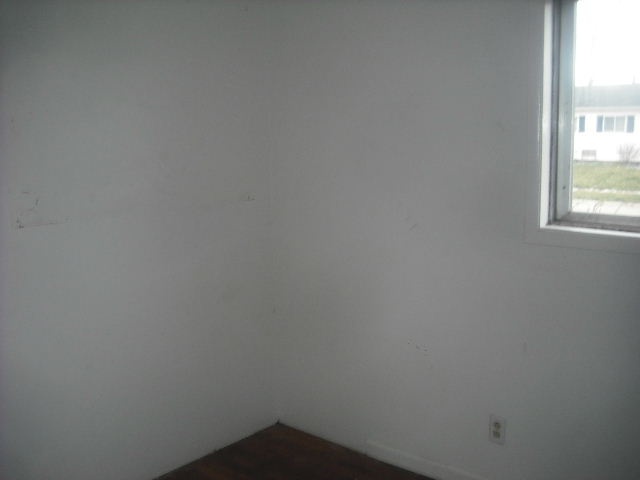 5433 Newport Road Columbus, OH 43232 - Photo 6 of 9 Gallery Image 6