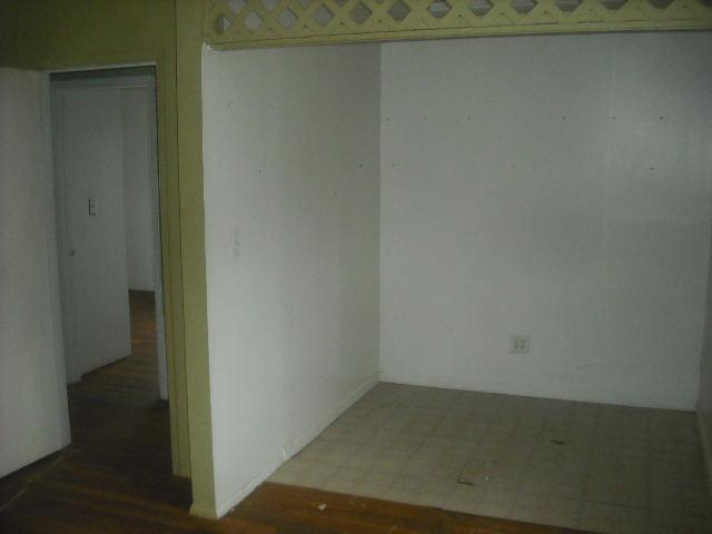 5433 Newport Road Columbus, OH 43232 - Photo 7 of 9 Gallery Image 7