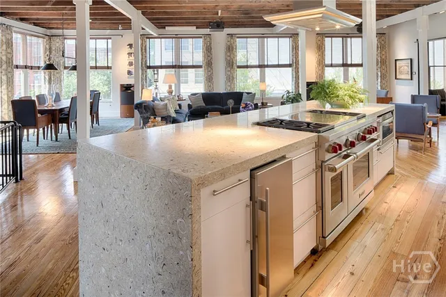 $5,200,000 | 232 East Broughton Street, Savannah, GA 31401