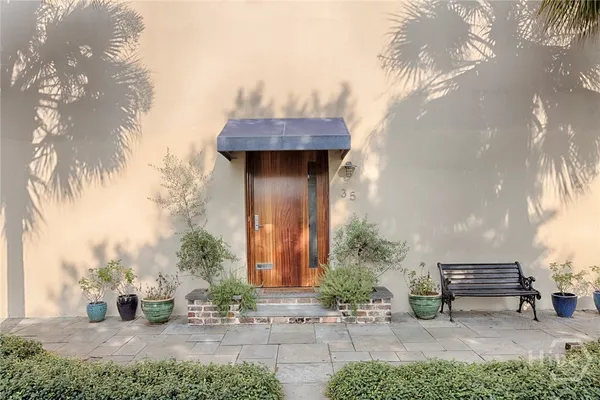 $5,200,000 | 232 East Broughton Street, Savannah, GA 31401