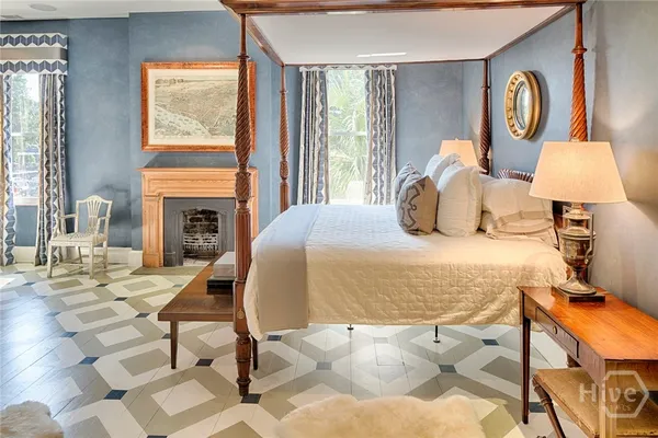 $5,200,000 | 232 East Broughton Street, Savannah, GA 31401