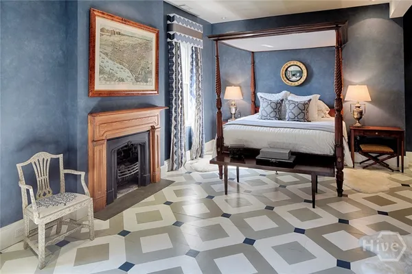 $5,200,000 | 232 East Broughton Street, Savannah, GA 31401