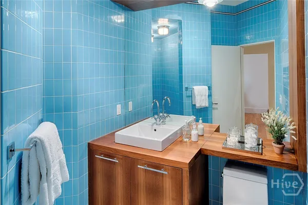 $5,200,000 | 232 East Broughton Street, Savannah, GA 31401