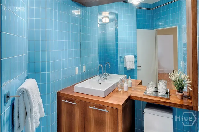 $5,200,000 | 232 East Broughton Street, Savannah, GA 31401