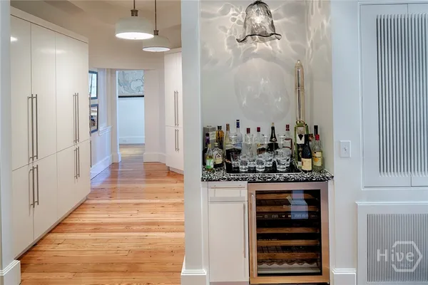 $5,200,000 | 232 East Broughton Street, Savannah, GA 31401