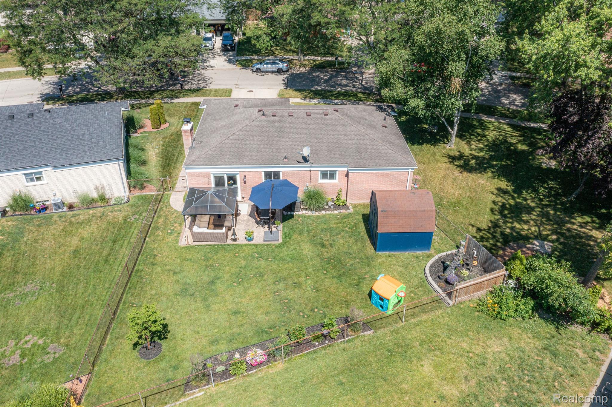 39987 Coronation Road Canton, MI 48188 - Photo 34 of 39 Gallery Image 34