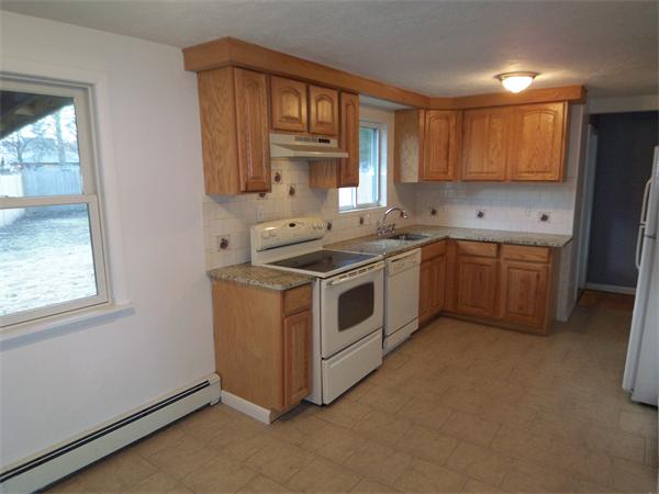 33 Fairbrook Road Framingham, MA 01701 - Photo 6 of 16 Gallery Image 6