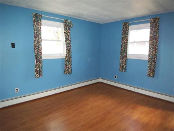33 Fairbrook Road Framingham, MA 01701 - Photo 10 of 16 Gallery Image 10