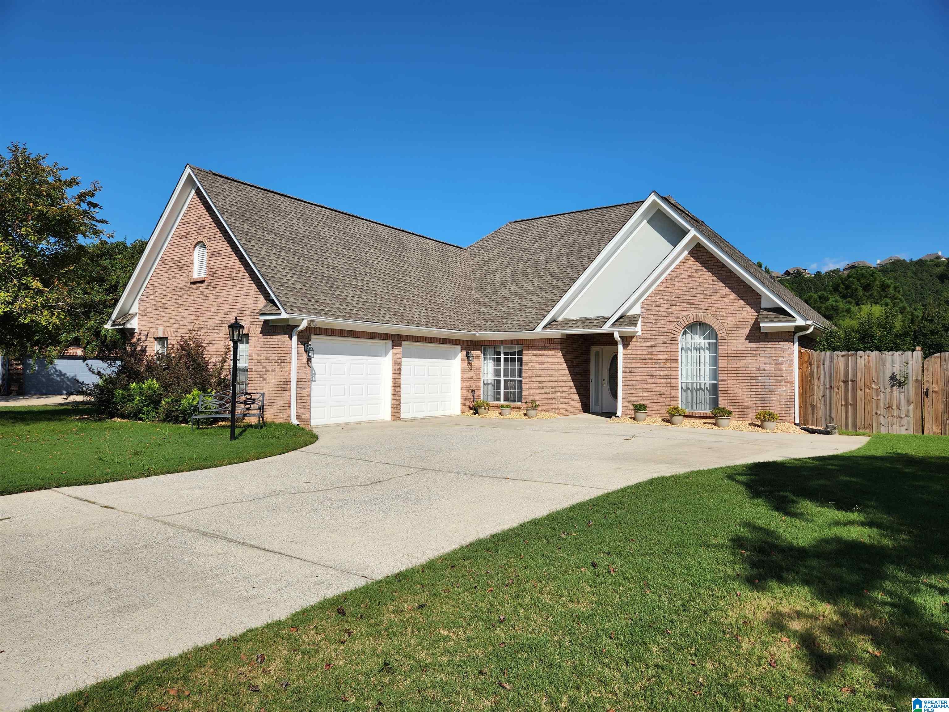 326 Wixford Trace Alabaster, AL 35007 - Photo 1 of 42