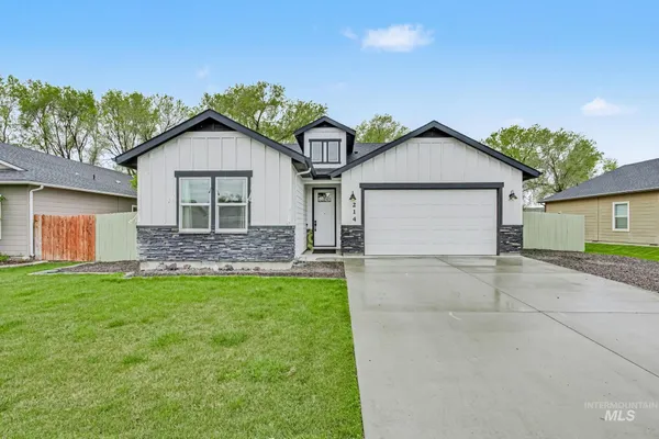 $359,900 | 214 Union Pacific, Homedale, ID 83628