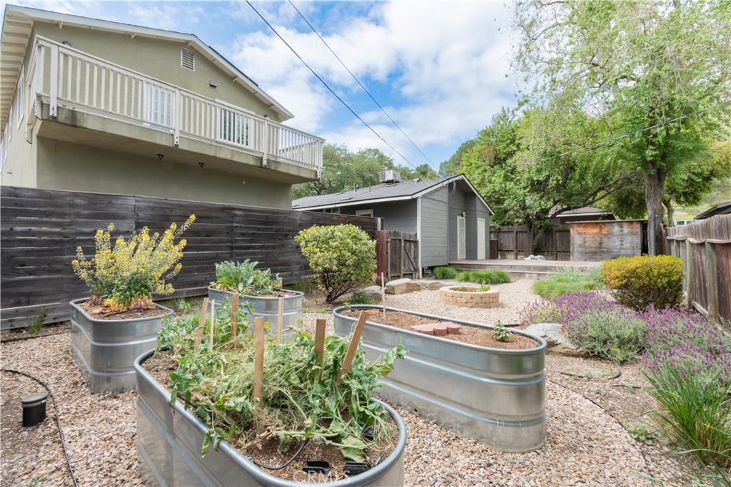 415 7th Street Paso Robles, CA 93446 - Photo 21 of 21 a front view of a house with garden