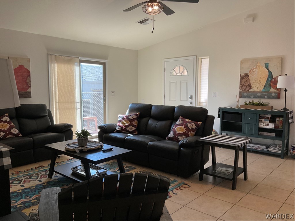 1614 Valencia Road Fort Mohave, AZ 86426 - Photo 14 of 35 Living Room