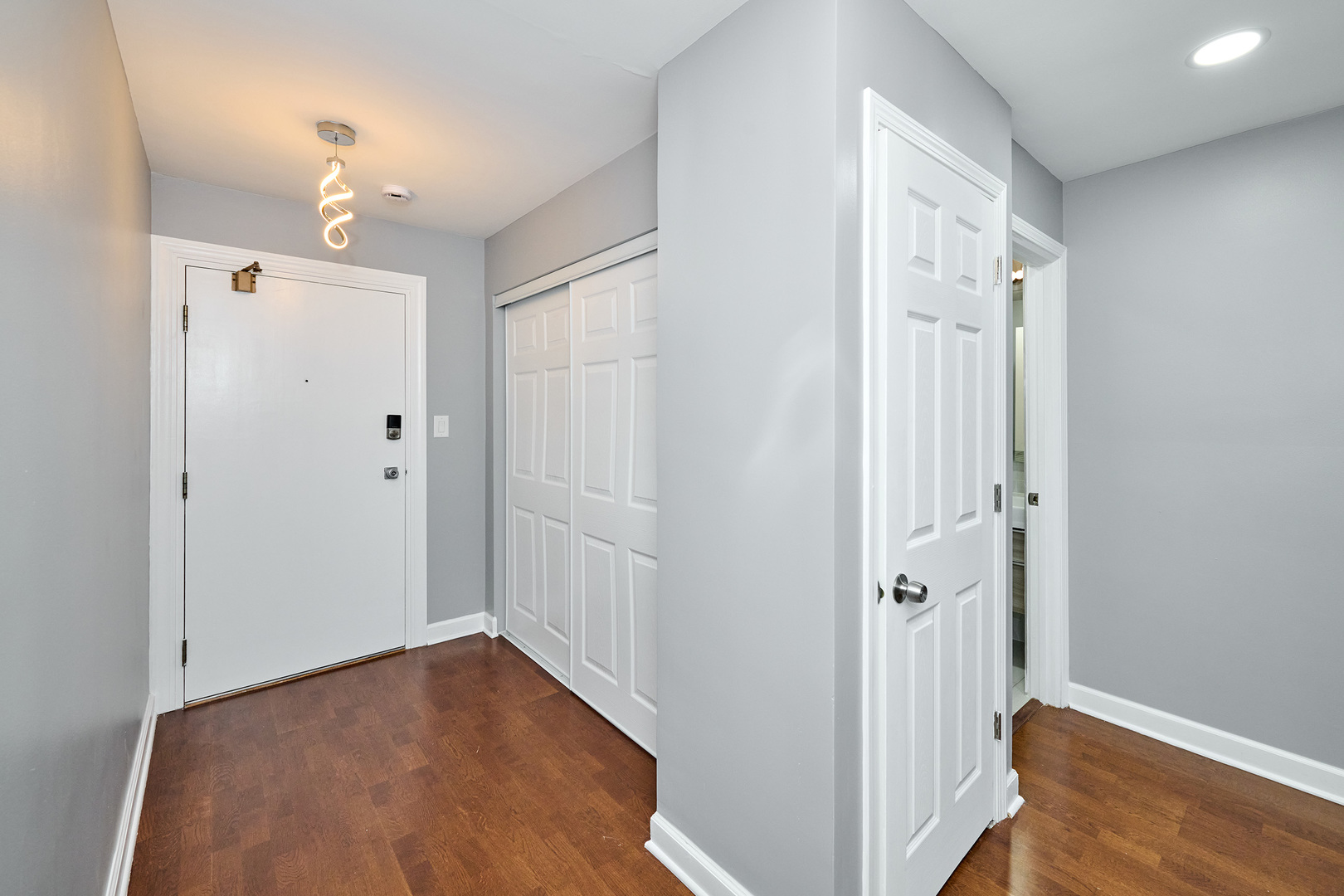 6800 North California Avenue, Unit 3S Chicago, IL 60645 - Photo 14 of 35