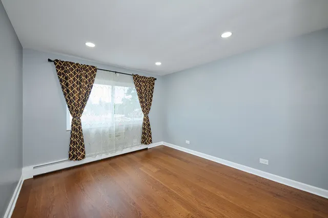 $259,900 | 6800 North California Avenue, Unit 3S, Chicago, IL 60645