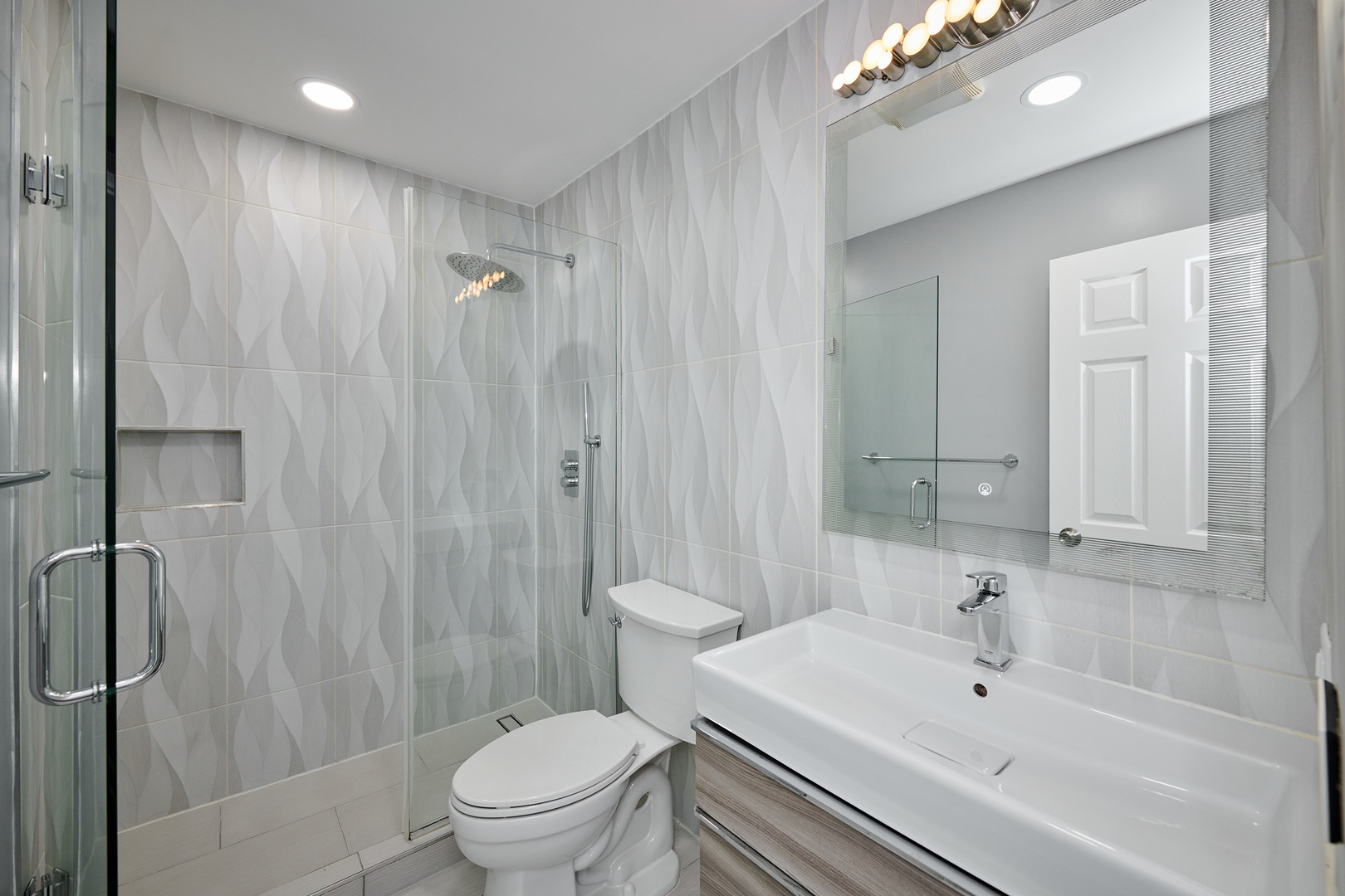 6800 North California Avenue, Unit 3S Chicago, IL 60645 - Photo 20 of 35