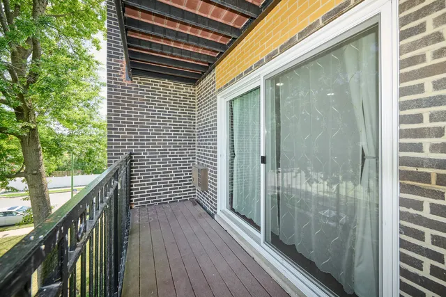 $259,900 | 6800 North California Avenue, Unit 3S, Chicago, IL 60645