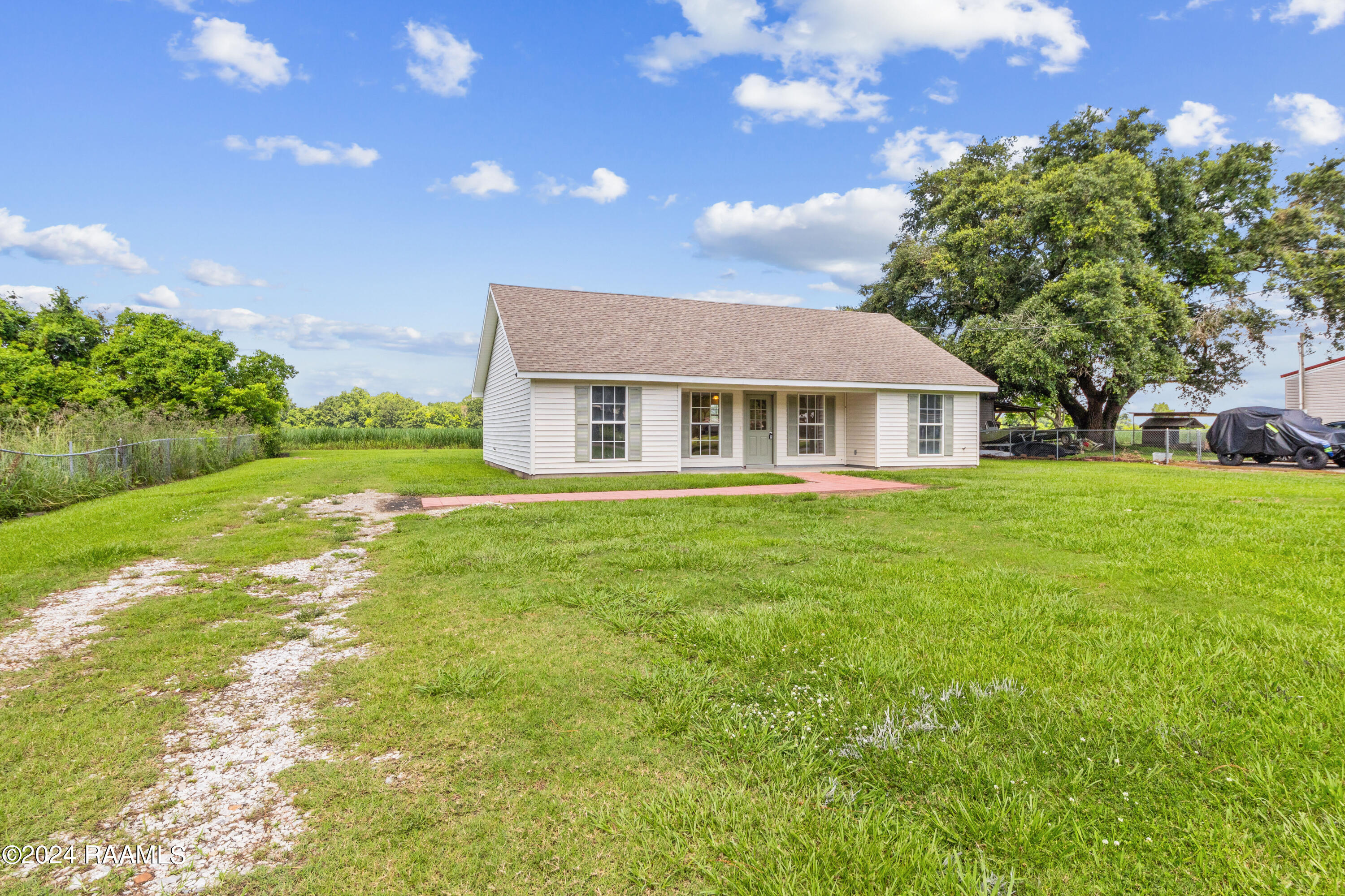 4706 Eraste Hebert Road New Iberia, LA 70560 - Photo 3 of 24 Gallery Image 3
