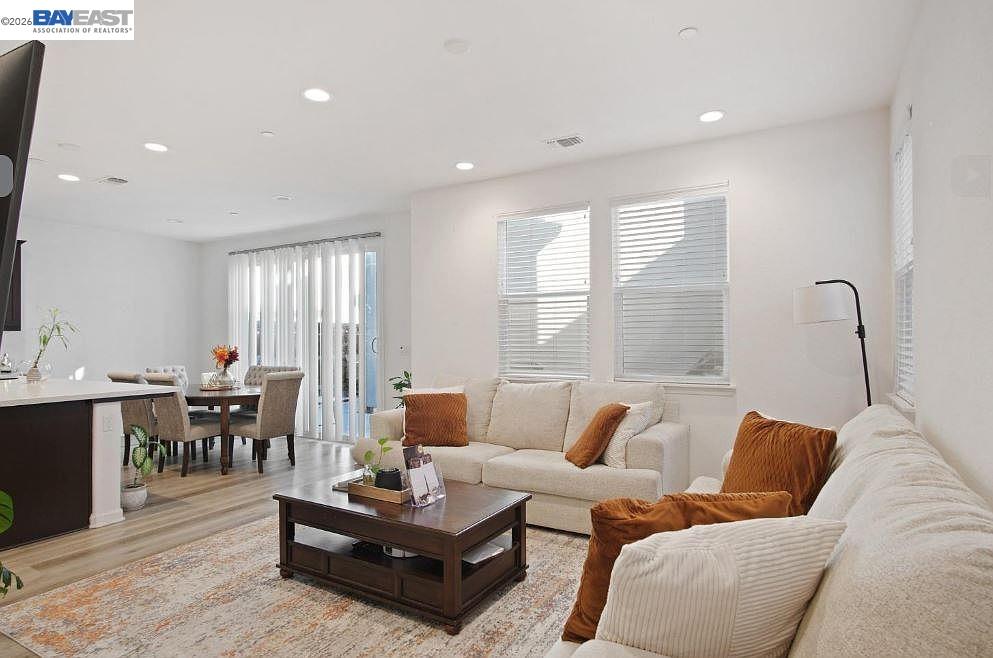17555 Nightshore Drive Lathrop, CA 95330 - Photo 21 of 35 Gallery Image 21